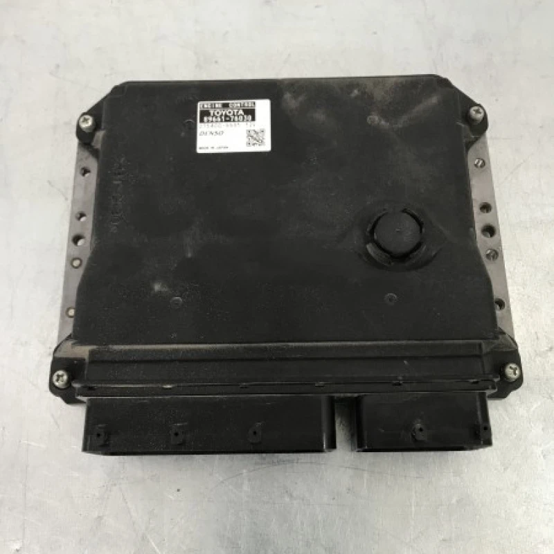 Calculator motor ecu Lexus 