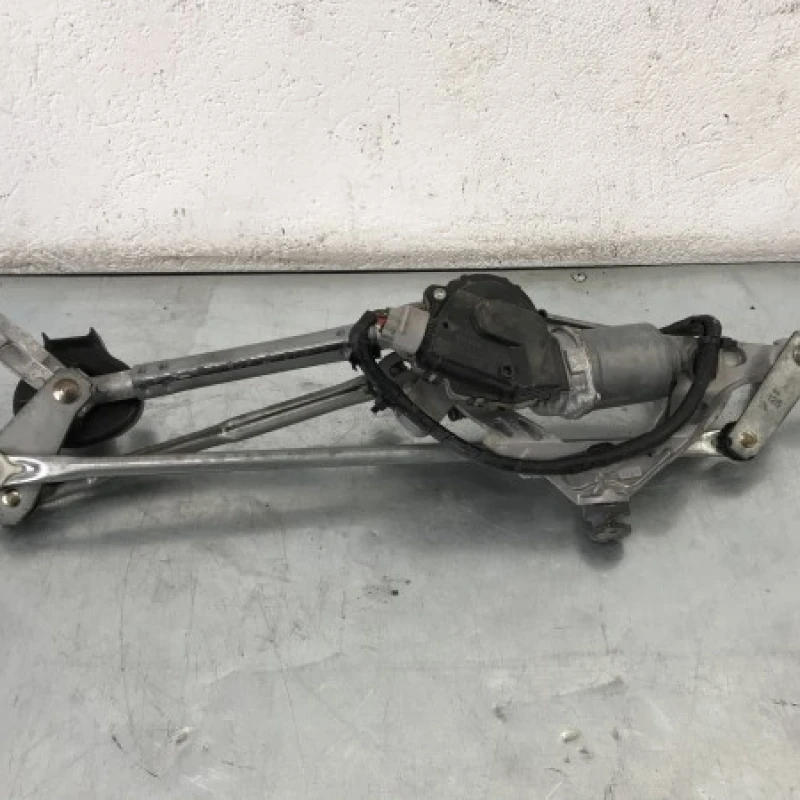 Ansamblu stergatoare cu motoras / Lexus CT 200h CT 200h 2012 / Caroserie, oglinzi si faruri