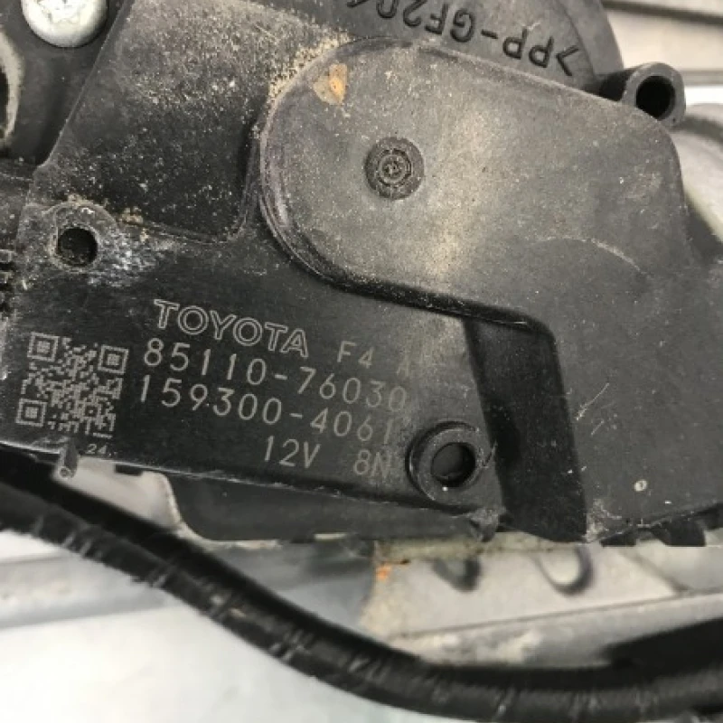 Ansamblu stergatoare cu motoras / Lexus CT 200h CT 200h 2012 / Caroserie, oglinzi si faruri