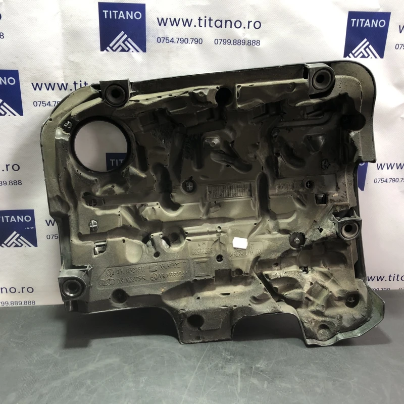 Capac motor / Volkswagen Passat B7 2012 / Motor, racire si evacuare
