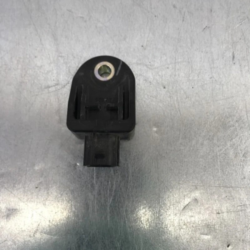 Senzor impact / Lexus CT 200h CT 200h 2012 / Audio si electronice