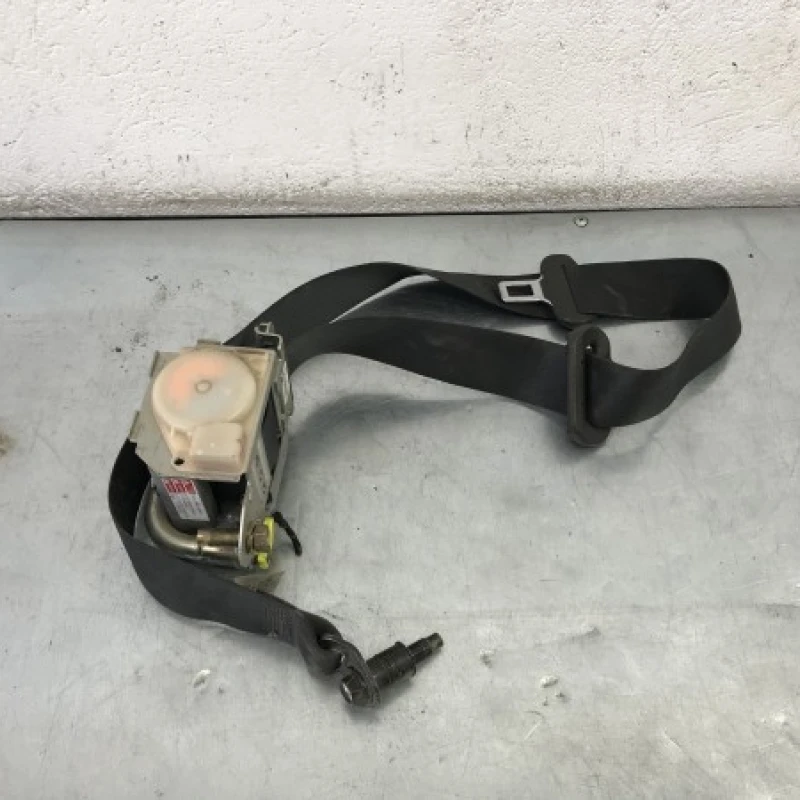 Centura dreapta spate Nissan 