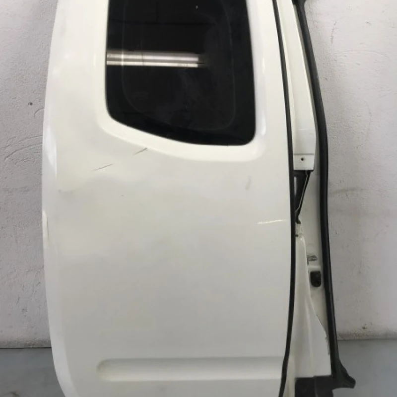 Usa stanga spate Nissan 