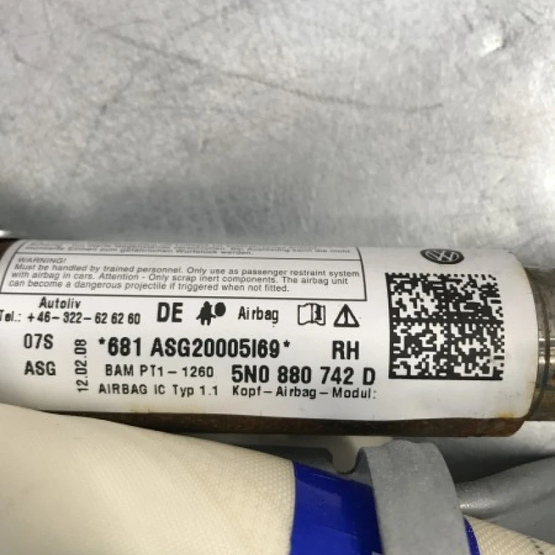 Airbag cortina dreapta / Volkswagen Tiguan 5N 2009 / Interior