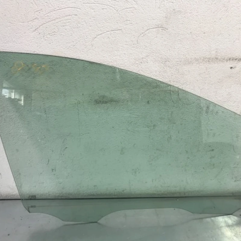Geam dreapta fata Volkswagen 