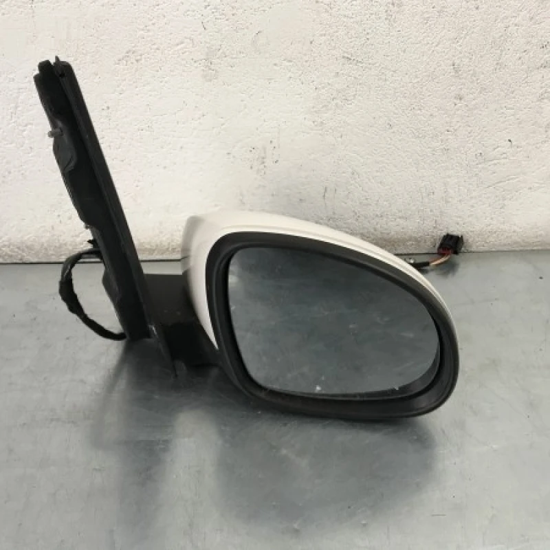 Oglinda dreapta Volkswagen 