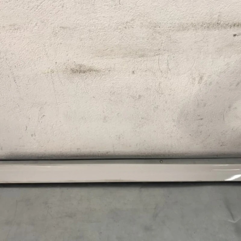 Bandou usa stanga fata / Volkswagen Sharan 7N 2012 / Caroserie, oglinzi si faruri