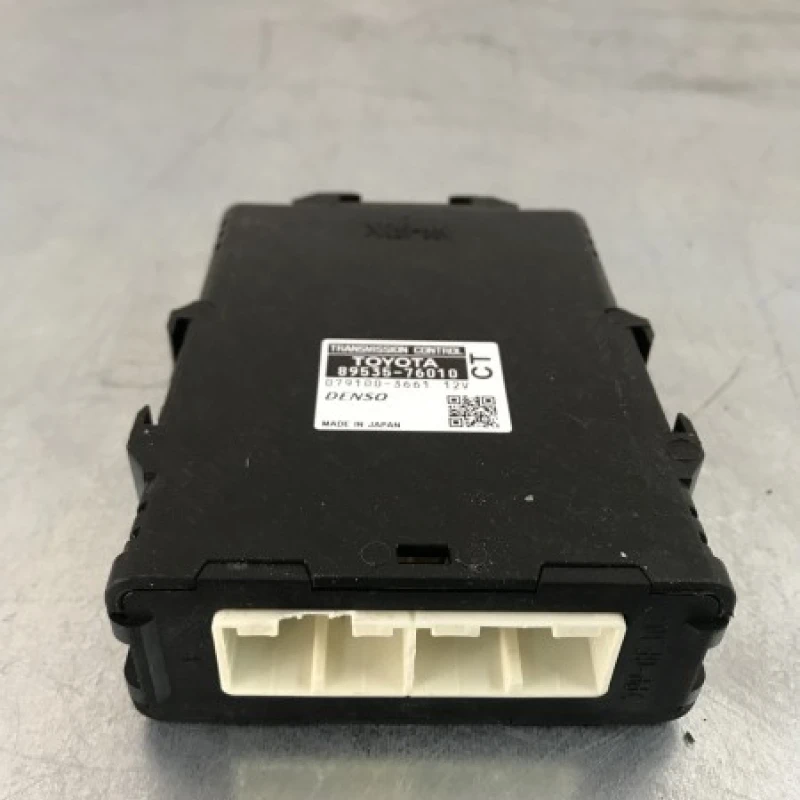 Calculator cutie automata / Lexus CT 200h CT 200h 2012 / Audio si electronice