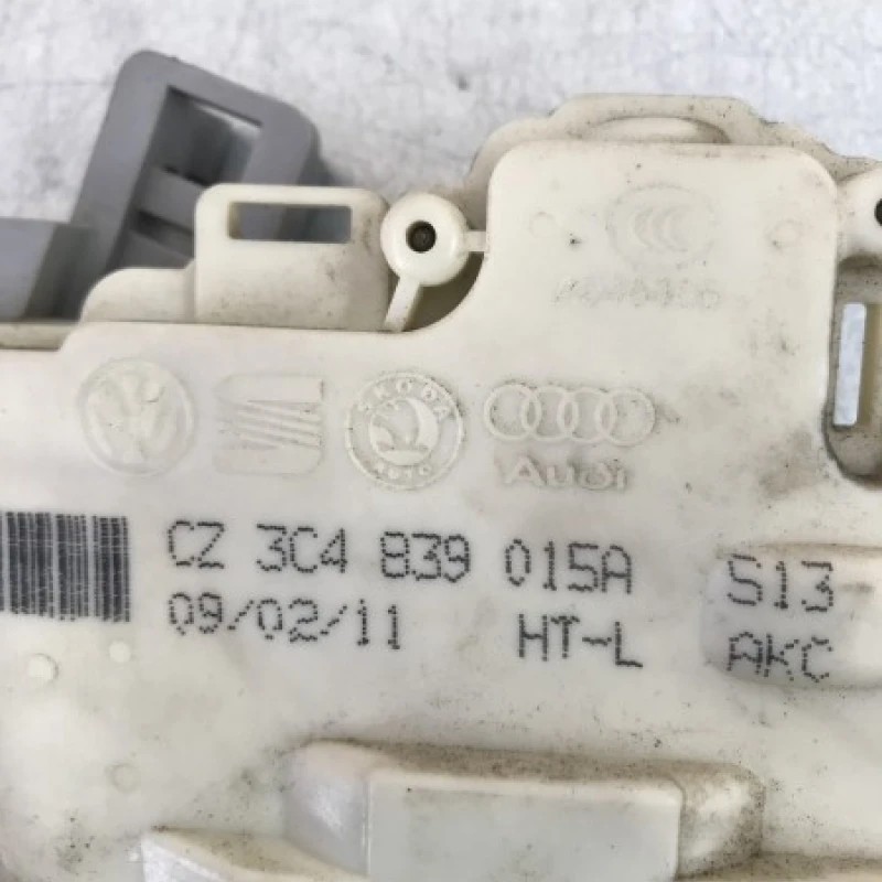 Iala broasca usa stanga spate / Volkswagen Passat B7 2012 / Caroserie, oglinzi si faruri