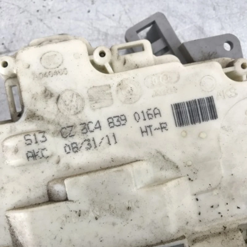Iala broasca usa dreapta spate / Volkswagen Passat B7 2012 / Caroserie, oglinzi si faruri