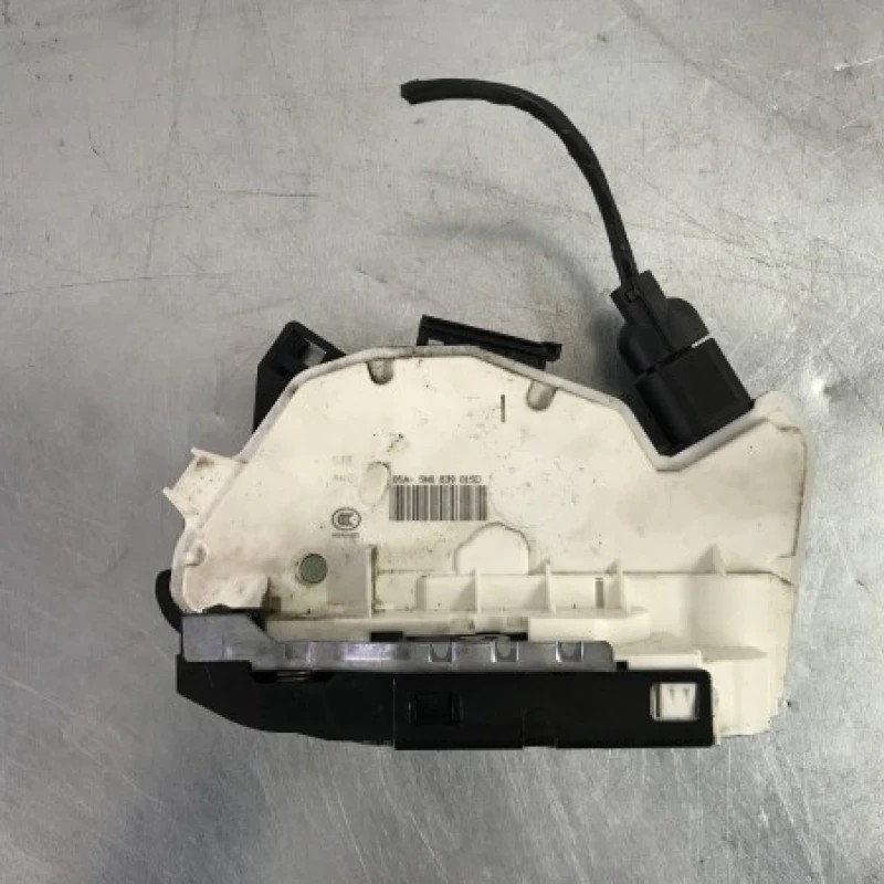 Iala broasca usa stanga spate Volkswagen Tiguan 5N 2011