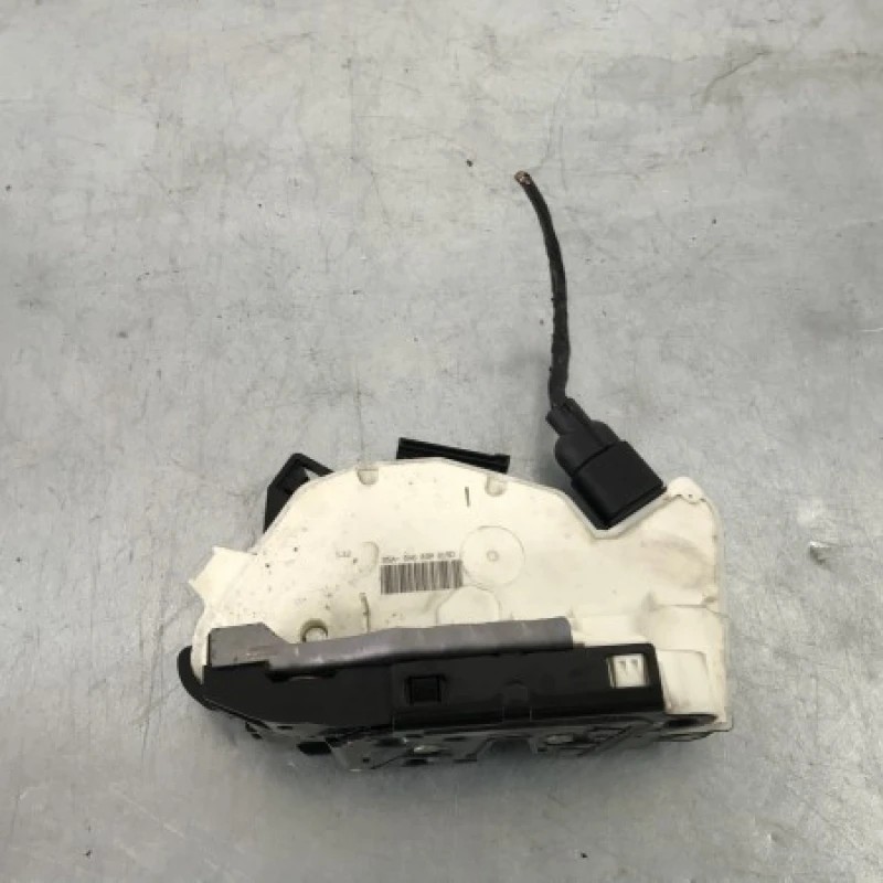 Iala broasca usa stanga spate Volkswagen Tiguan 5N 2009