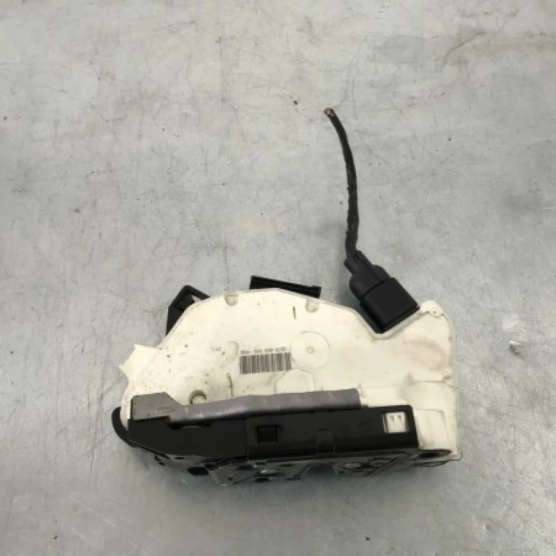 Iala broasca usa stanga spate Volkswagen 
