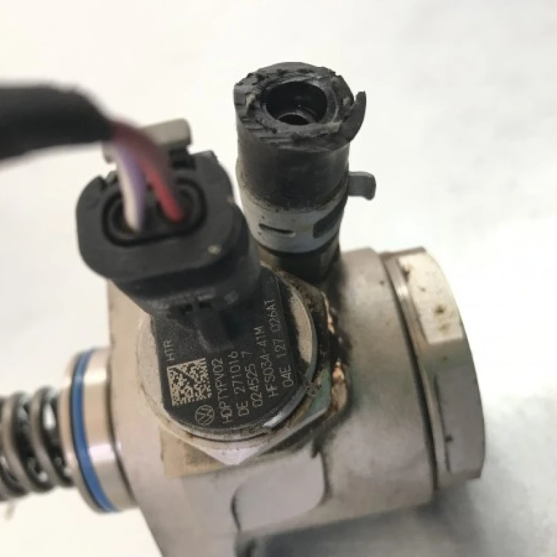 Pompa de injectie inalte / Volkswagen Golf MK7 2017 / Motor, racire si evacuare