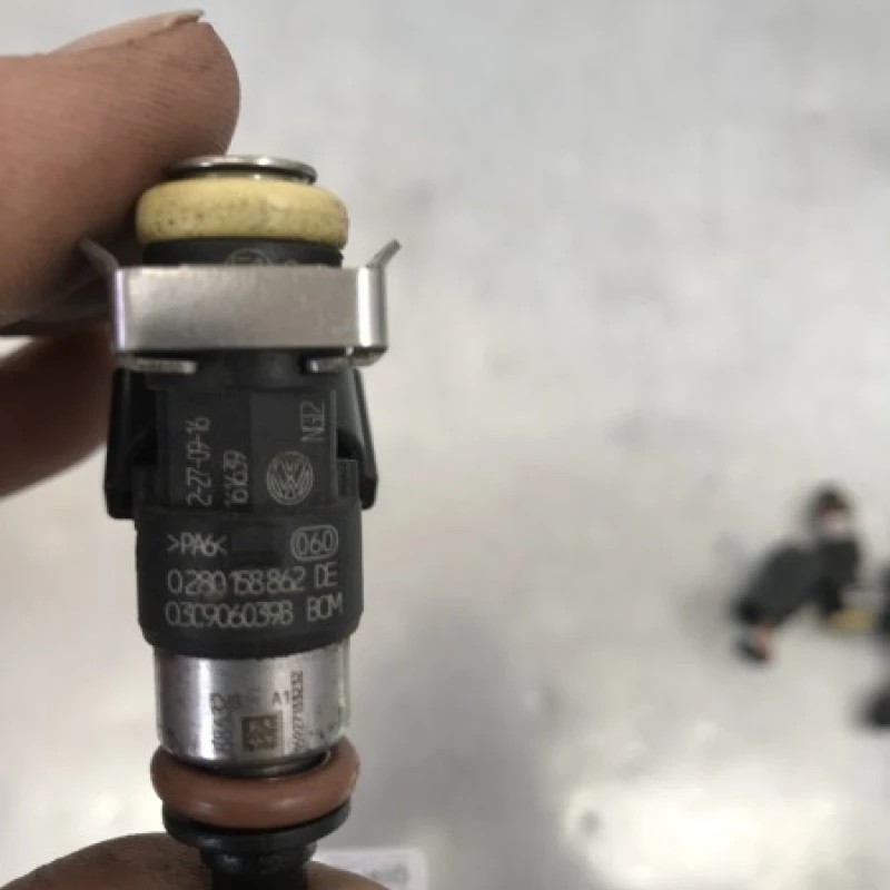Injector / Volkswagen Golf MK7 2017 / Motor, racire si evacuare