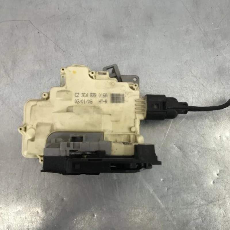 Iala broasca usa dreapta spate / Volkswagen Tiguan 5N 2009 / Caroserie, oglinzi si faruri