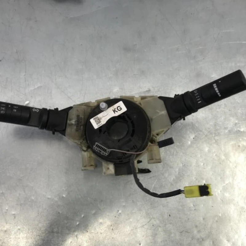 Spira volan cu manete / Nissan Navara D40 2006 / Audio si electronice