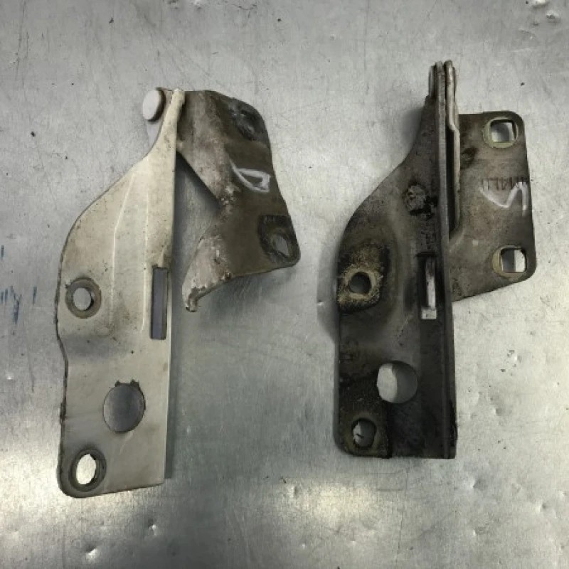 Balamale capota Nissan Navara D40 2006