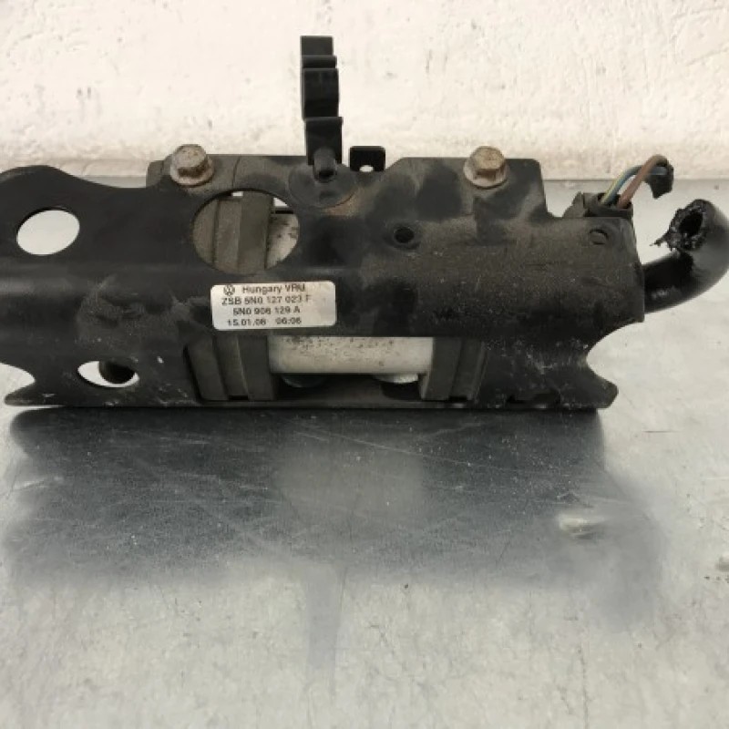 Pompa combustibil Volkswagen Tiguan 5N 2009