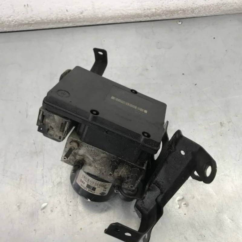 Pompa abs / Nissan Navara D40 2006 / Frane
