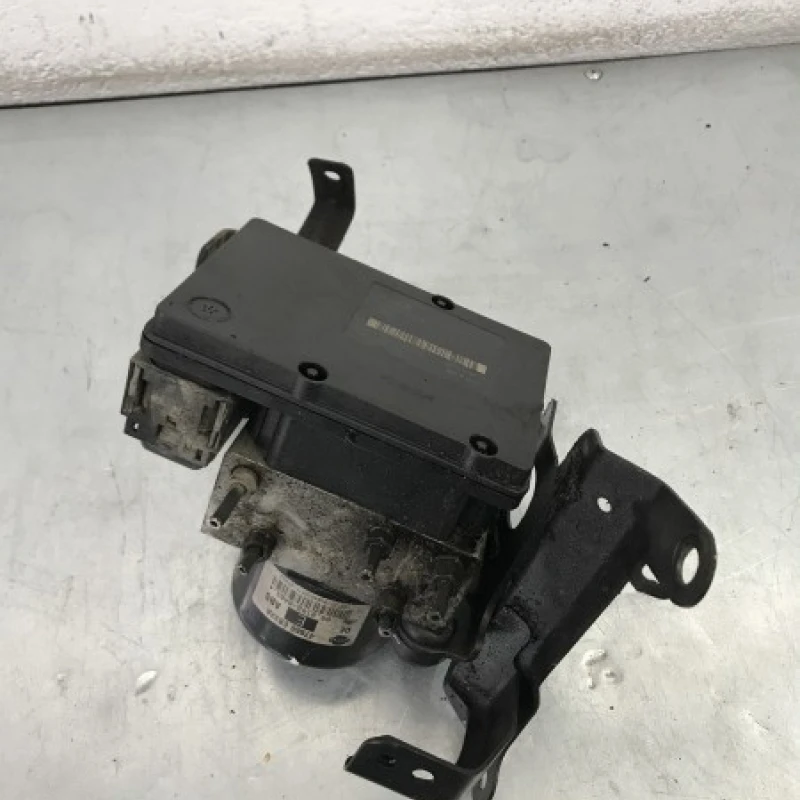 Pompa abs / Nissan Navara D40 2006 / Frane