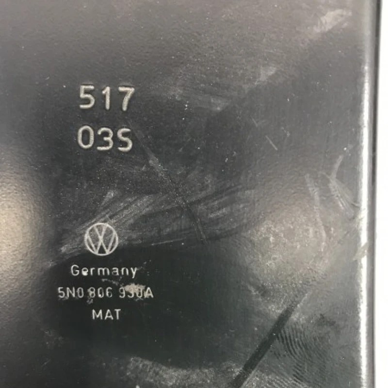 Suport far stanga dreapta / Volkswagen Tiguan 5N 2009 / Caroserie, oglinzi si faruri
