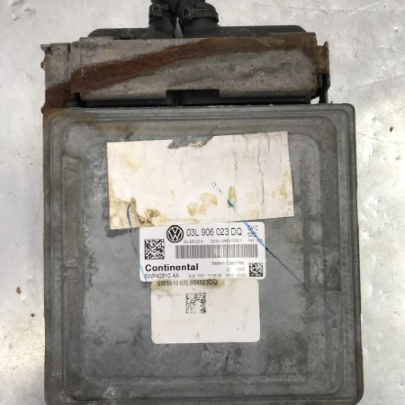 Calculator motor ecu Volkswagen Golf MK6 2010
