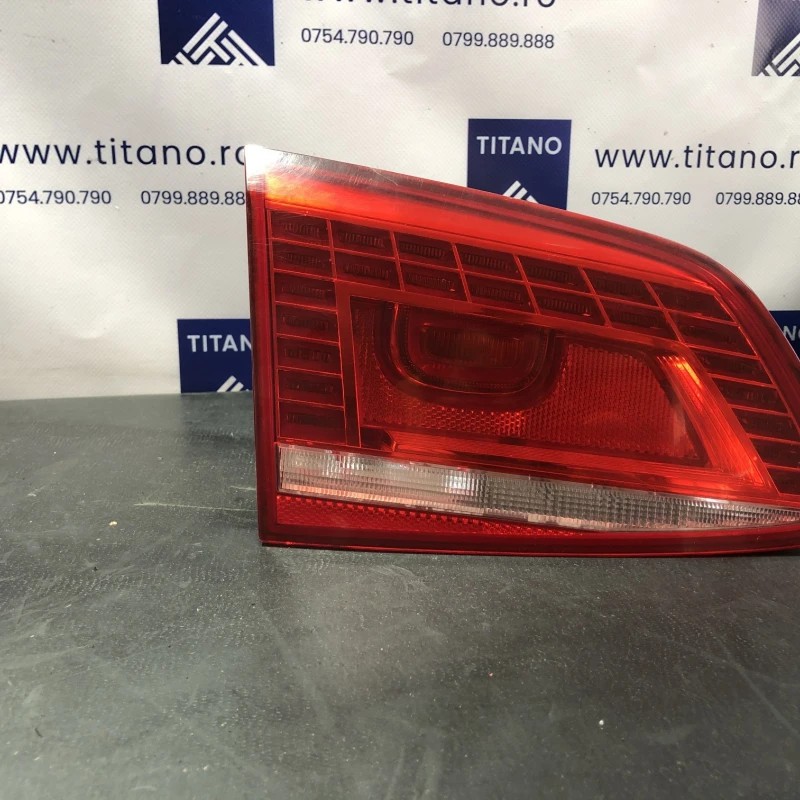 Stop dreapta haion / Volkswagen Passat B7 2013 / Caroserie, oglinzi si faruri