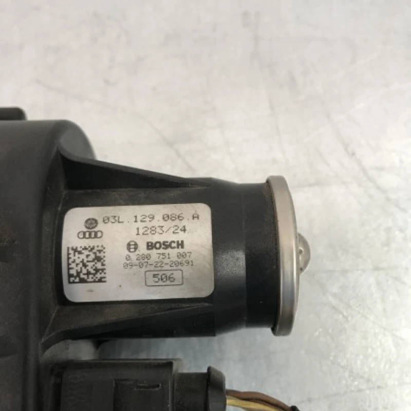 Galerie de admisie / Volkswagen Golf MK6 2010 / Motor, racire si evacuare