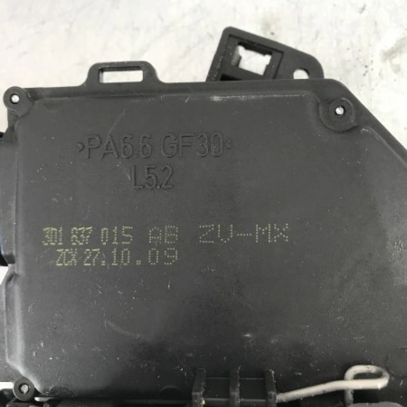 Iala broasca usa stanga fata / Volkswagen Golf MK6 2010 / Caroserie, oglinzi si faruri