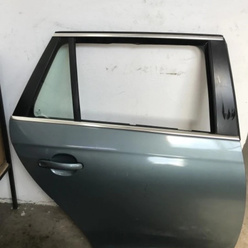 Usa dreapta spate / Volkswagen Golf MK6 2010 / Caroserie, oglinzi si faruri