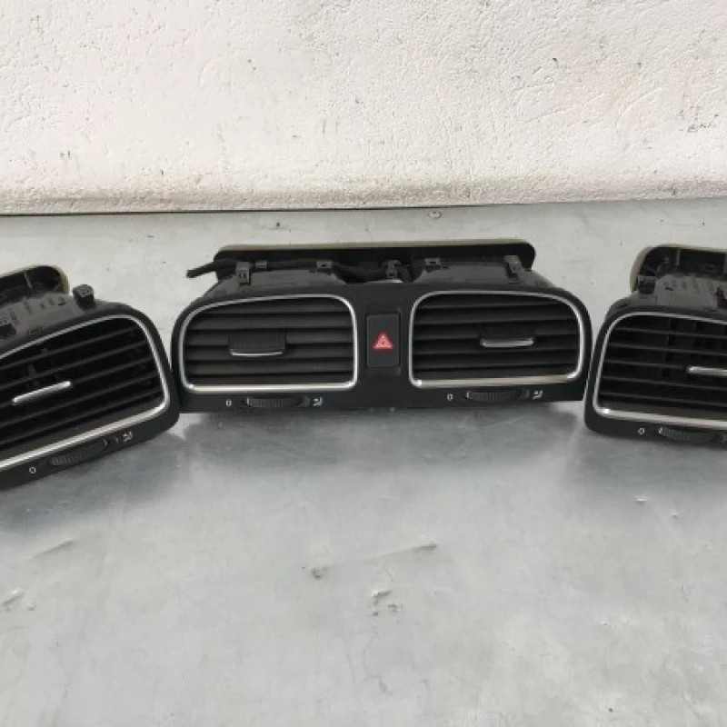 Grila aer bord Volkswagen Golf MK6 2010