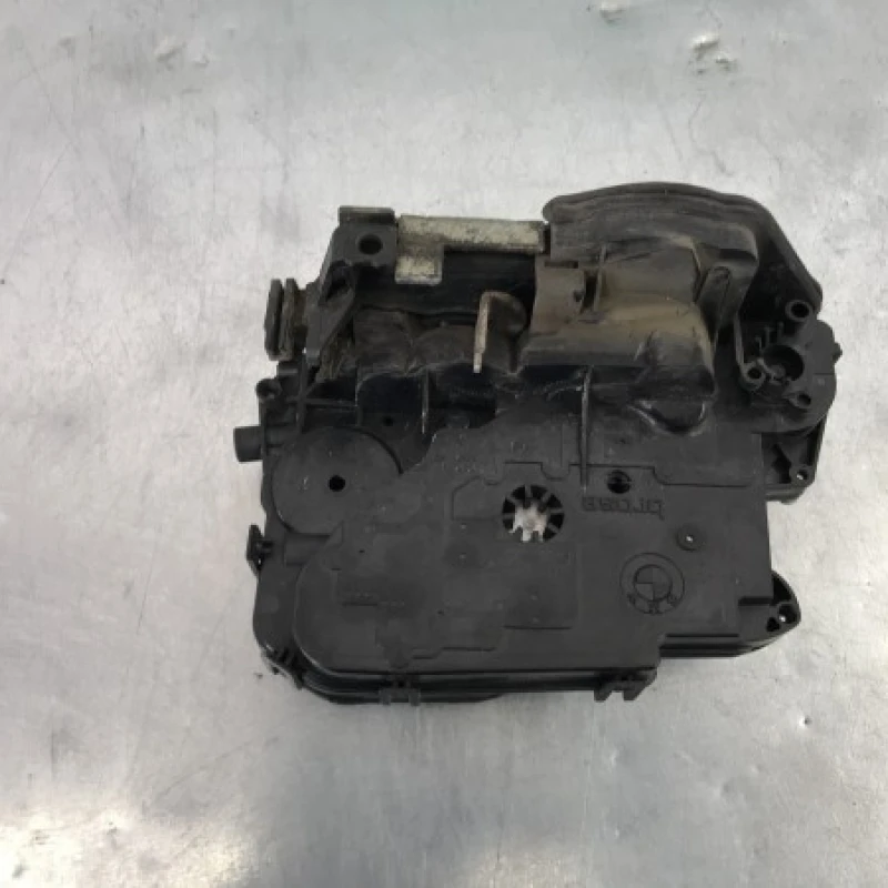 Iala broasca usa dreapta fata BMW 