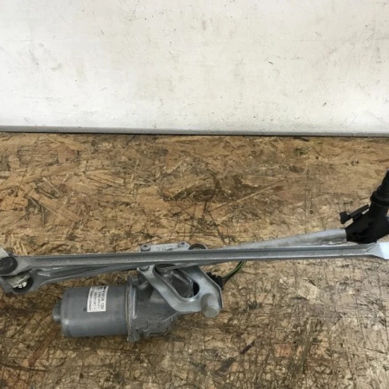 Ansamblu stergatoare cu motoras / BMW X1 E84 2012 / Caroserie, oglinzi si faruri