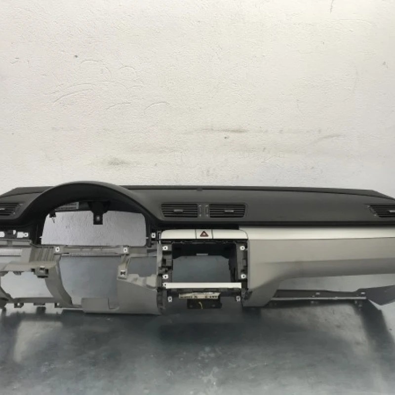 Plansa bord Volkswagen Passat B6 2009