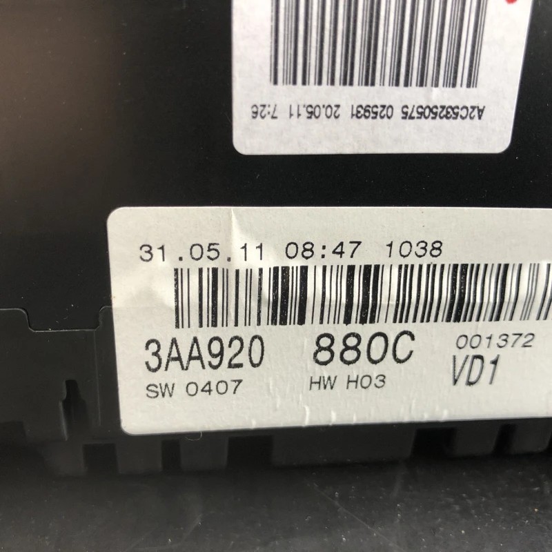 Ceas bord color / Volkswagen Passat B7 2012 / Audio si electronice