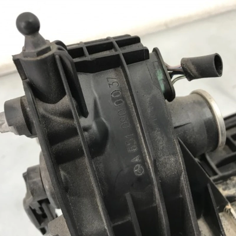 Galerie de admisie / Mercedes-Benz B Class W246 2015 / Motor, racire si evacuare