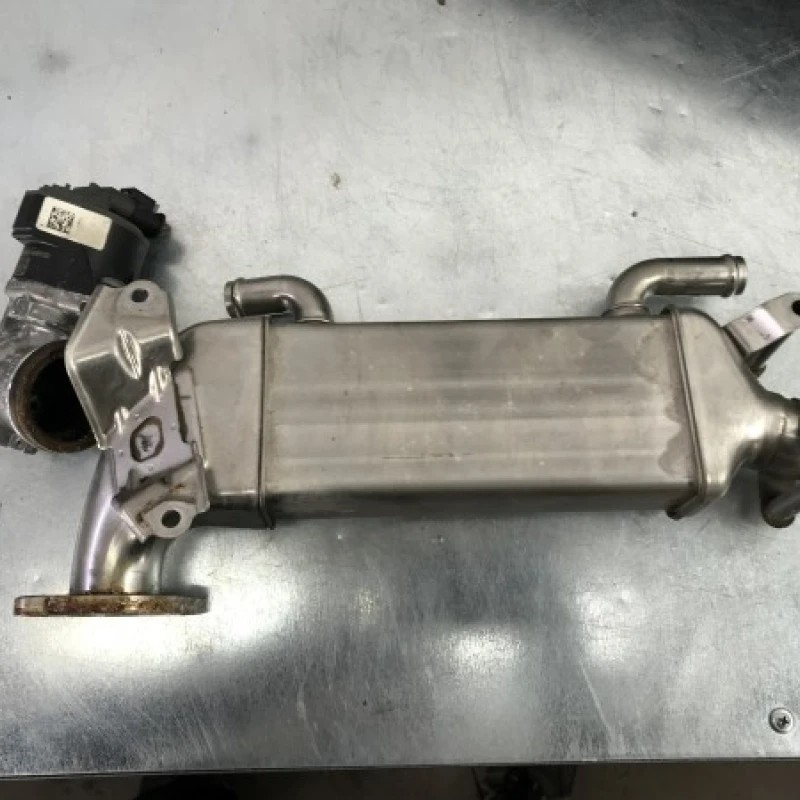Racitor gaze egr / Mercedes-Benz B Class W246 2015 / Motor, racire si evacuare
