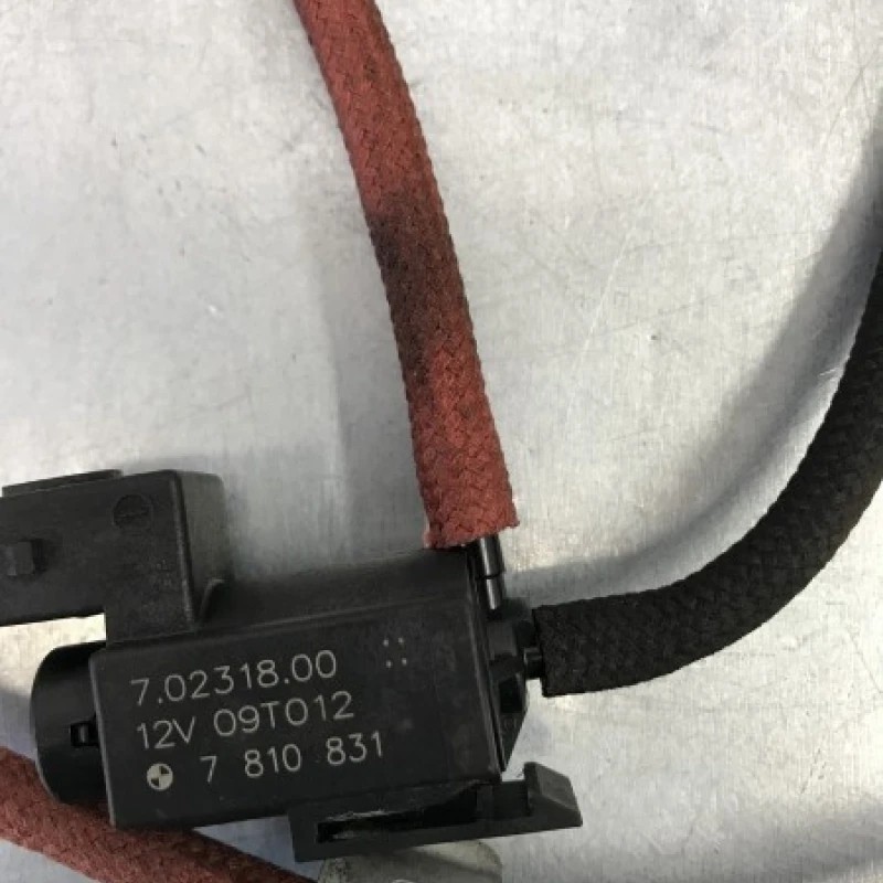 Supapa vacum / BMW Seria 5 E60 2009 / Motor, racire si evacuare