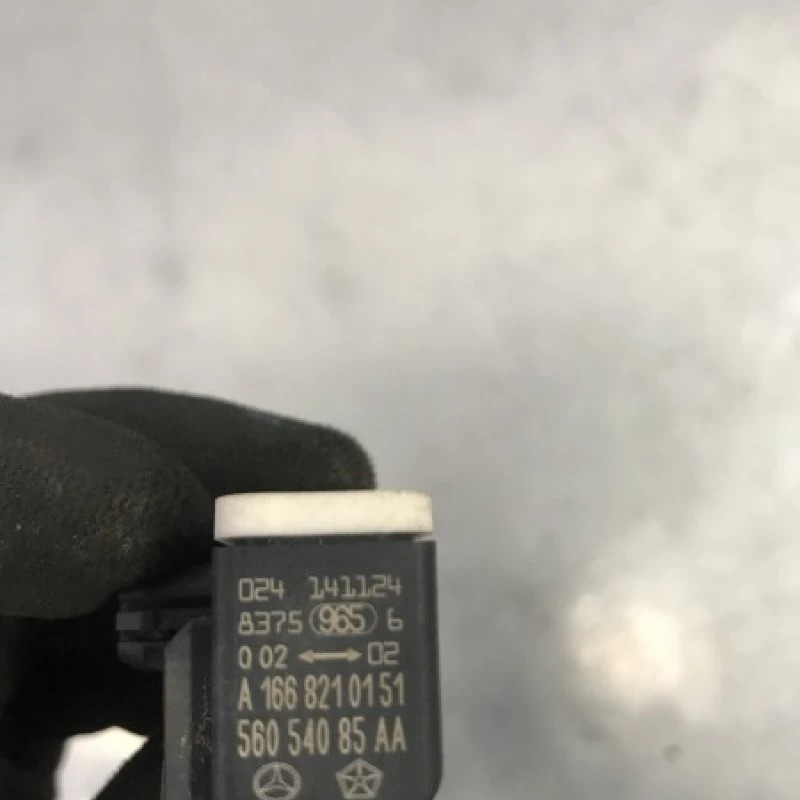 Senzor impact / Mercedes-Benz B Class W246 2015 / Audio si electronice
