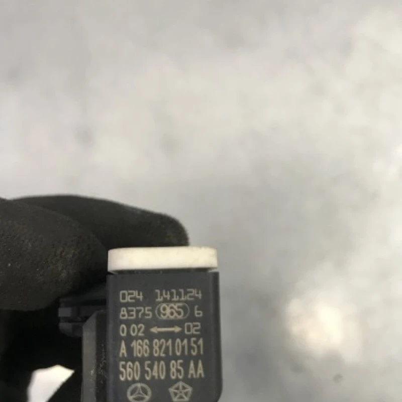 Senzor impact / Mercedes-Benz B Class W246 2015 / Audio si electronice