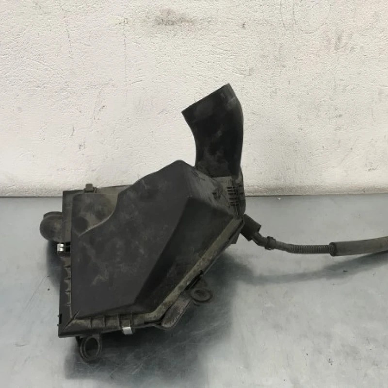 Carcasa filtru aer / BMW X1 E84 2012 / Motor, racire si evacuare