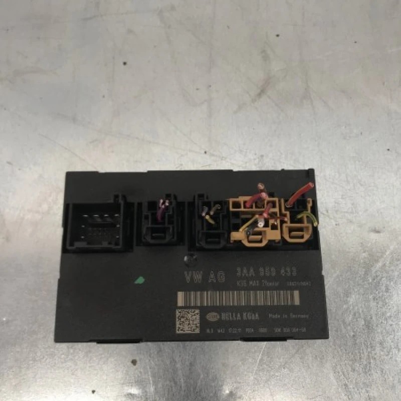 Calculator confort / Volkswagen Passat B7 2011 / Audio si electronice