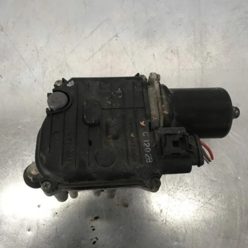 Motoras stergatoare parbriz Volkswagen Passat B7 2011