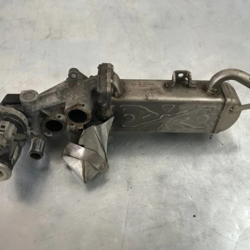 Racitor gaze egr Volkswagen Passat B7 2011