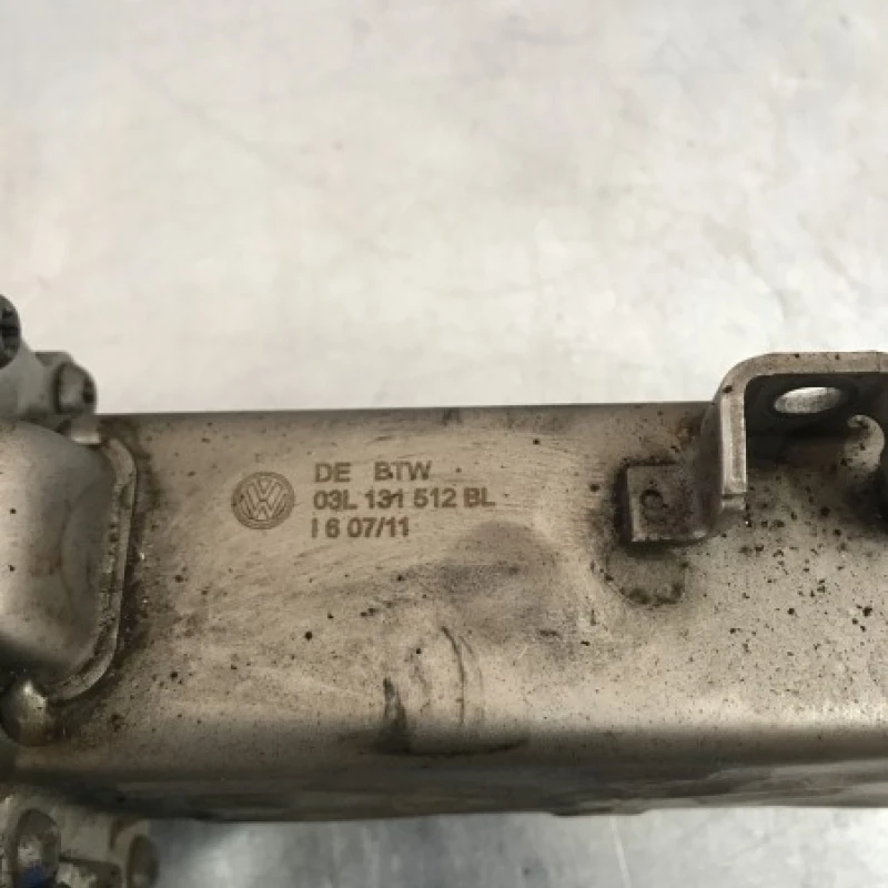 Racitor gaze egr / Volkswagen Passat B7 2011 / Motor, racire si evacuare