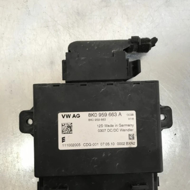Calculator stabilizator tensiune Volkswagen Passat B6 2010