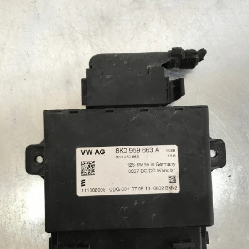 Calculator stabilizator tensiune Volkswagen 