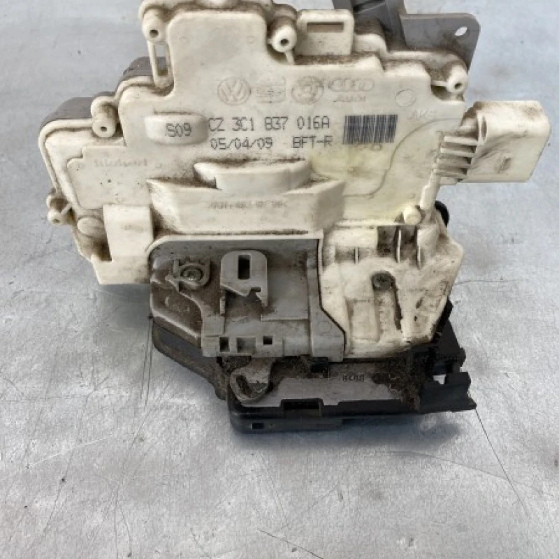Iala broasca usa dreapta fata Volkswagen 