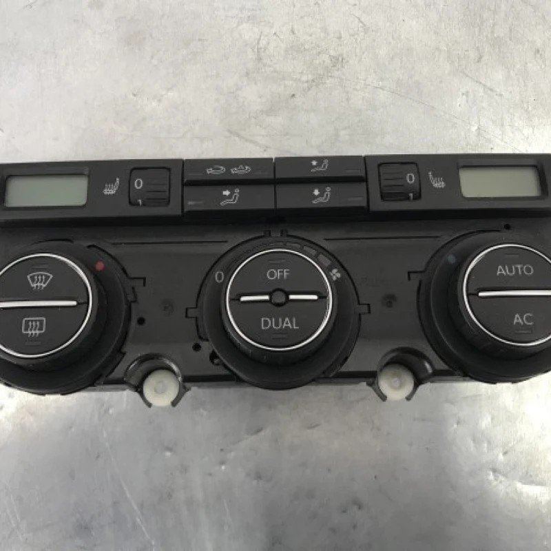Panou climatronic / Volkswagen Passat B6 2010 / Climatizare